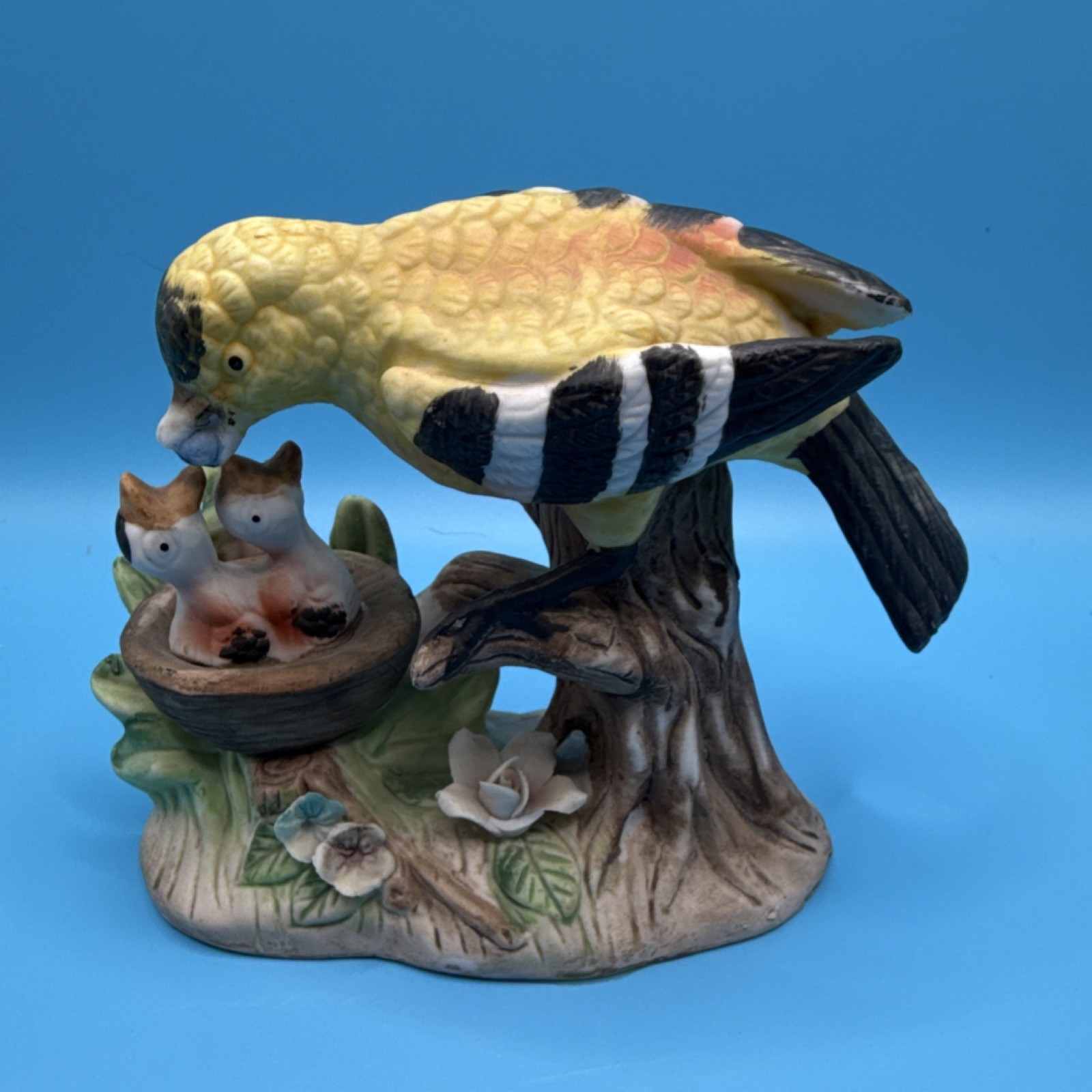Vintage Royal Crown Porcelain Goldfinch Bird Figurine Nest Feeding Babies