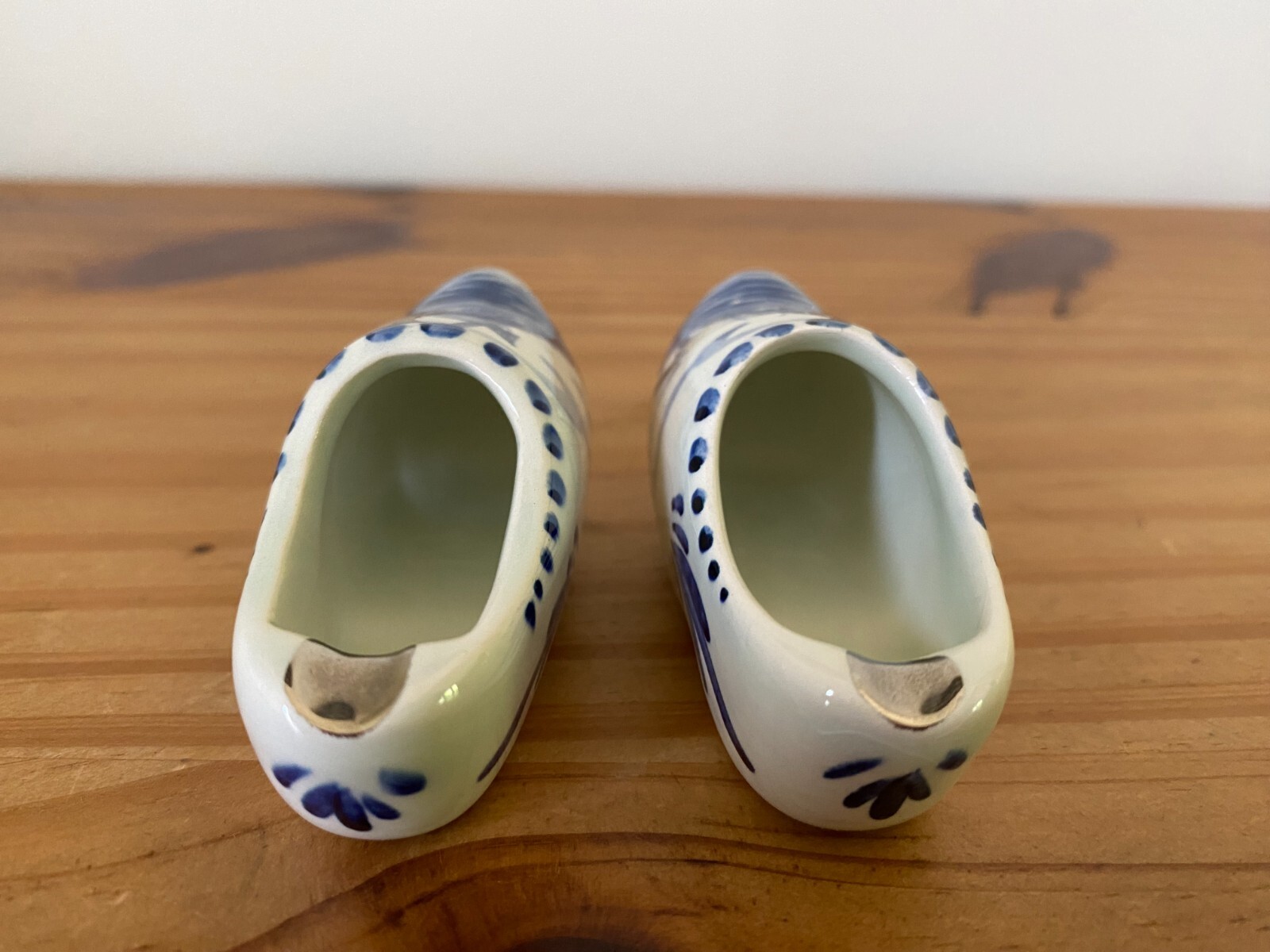 Vintage Hand Painted PD Blue Windmill Shoes Boots Clog Delft Holland 3″ Set of 2