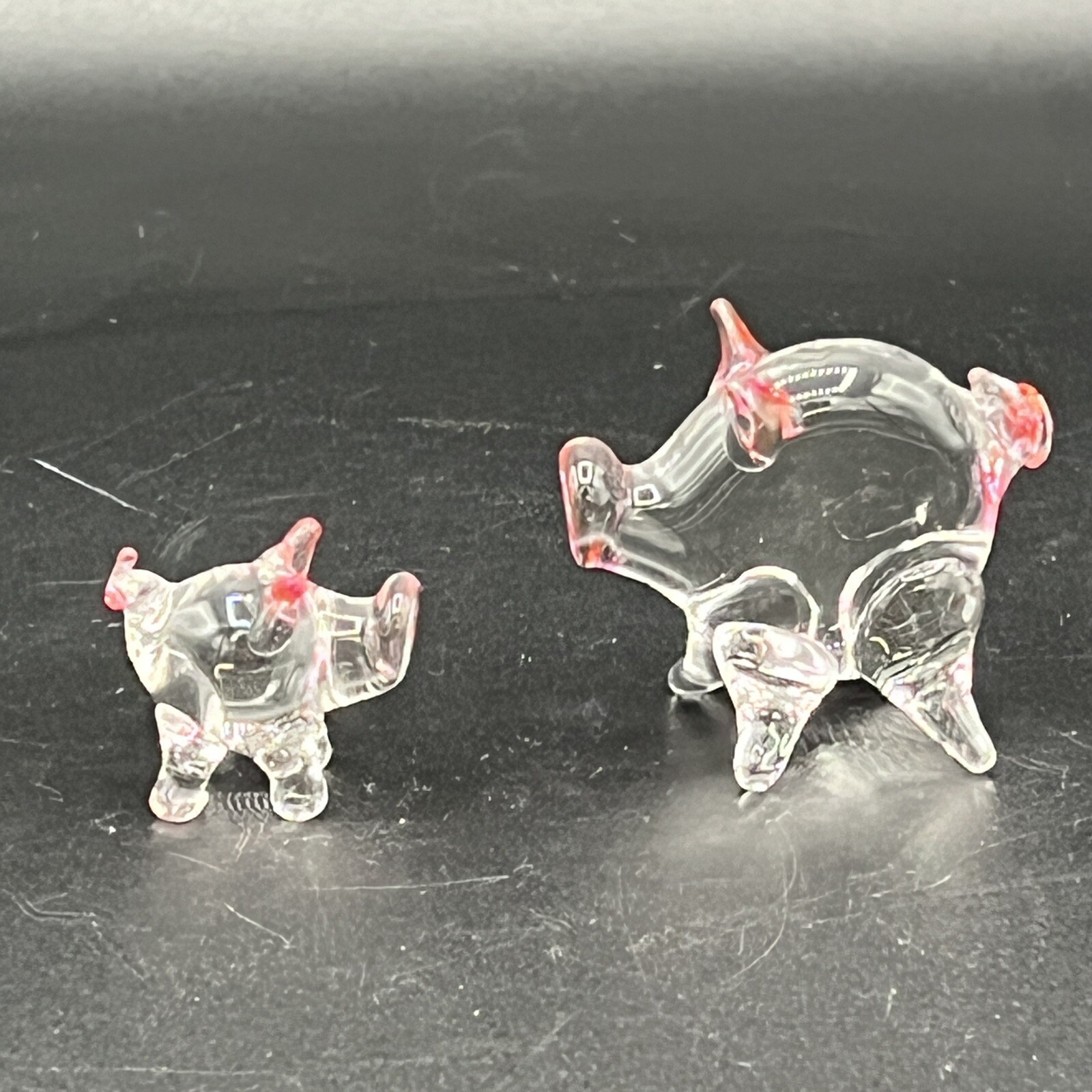 Mini Art Glass Pig Piggy Figurines Curio Cabinet Decor – Clear Pink Tips