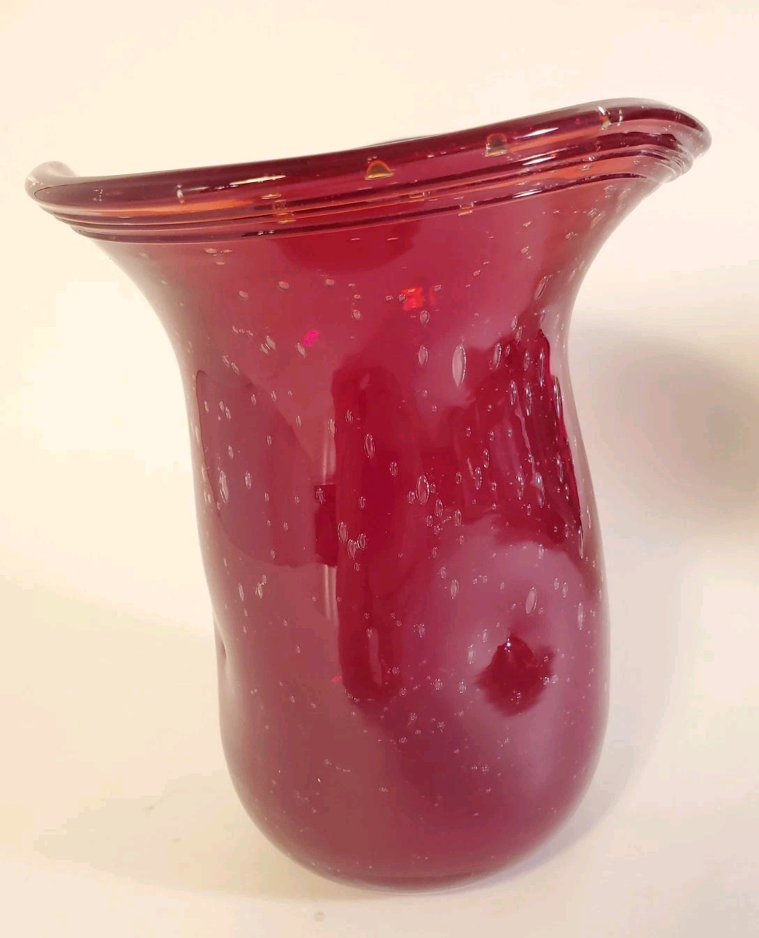 Vintage Hand Blown Art Glass Vase Bubbles Cranberry Red Pinched 6 in × 4.75 in