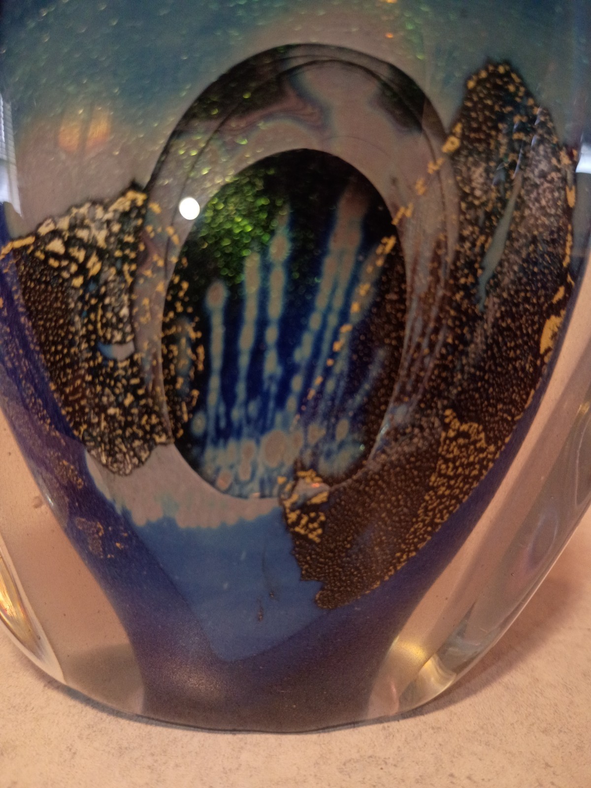 Magnum 1983 Signed Robert Eickholt 6″ Cosmic Dichroic Art Glass Paperweight
