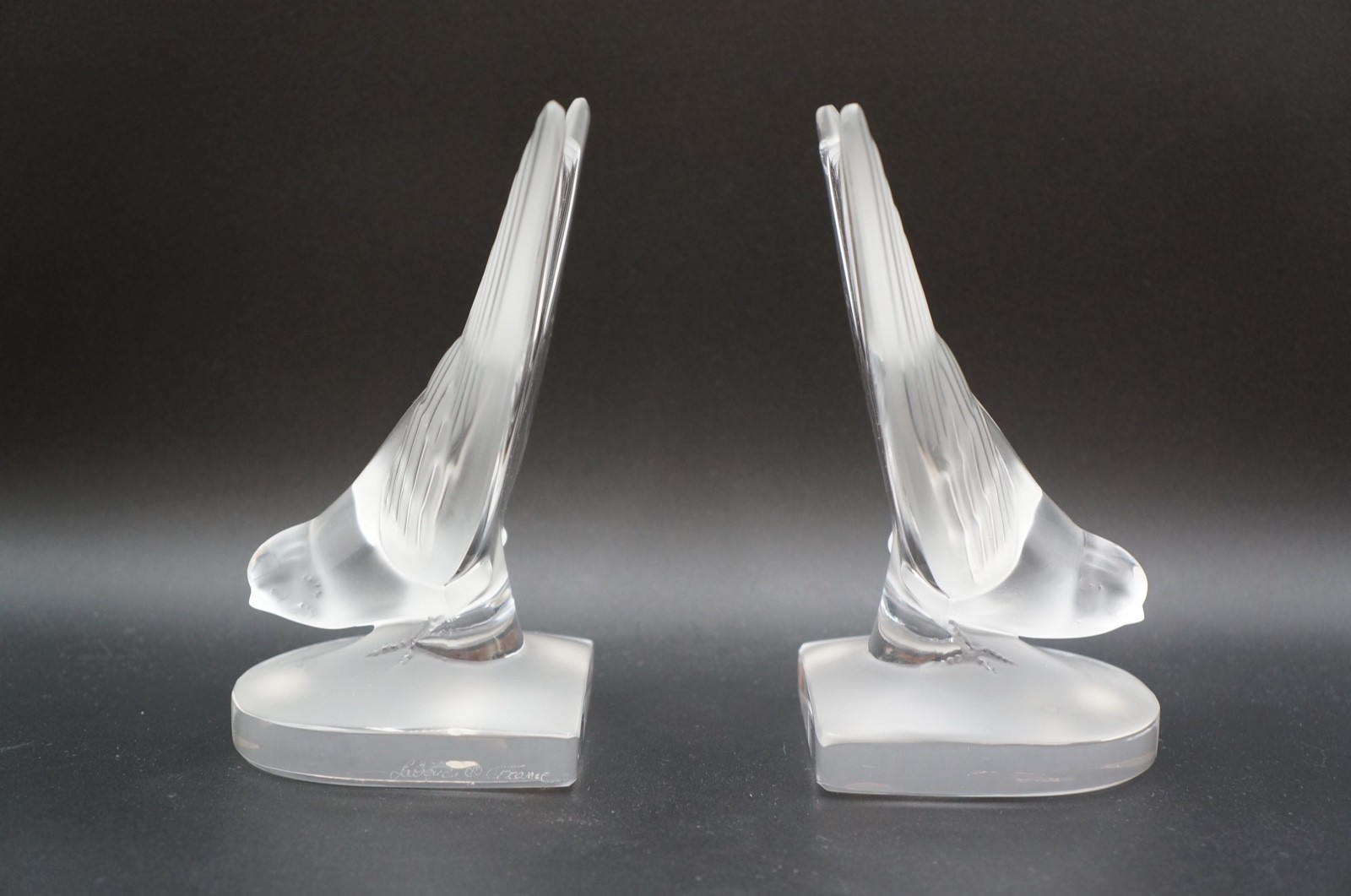 Lalique Crystal Deaux Hirondelles Two Swallows Paperweight Bookends Signed