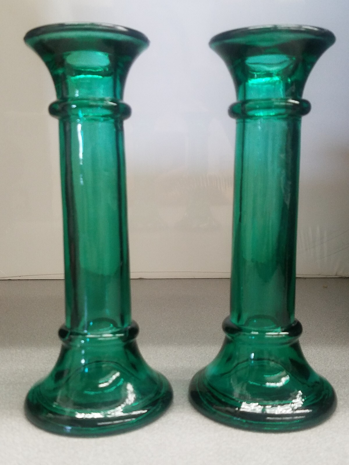 Indiana Glass Evergreen Bud Vase/Taper Candle Holders 9″ NEW Vintage Set of 2