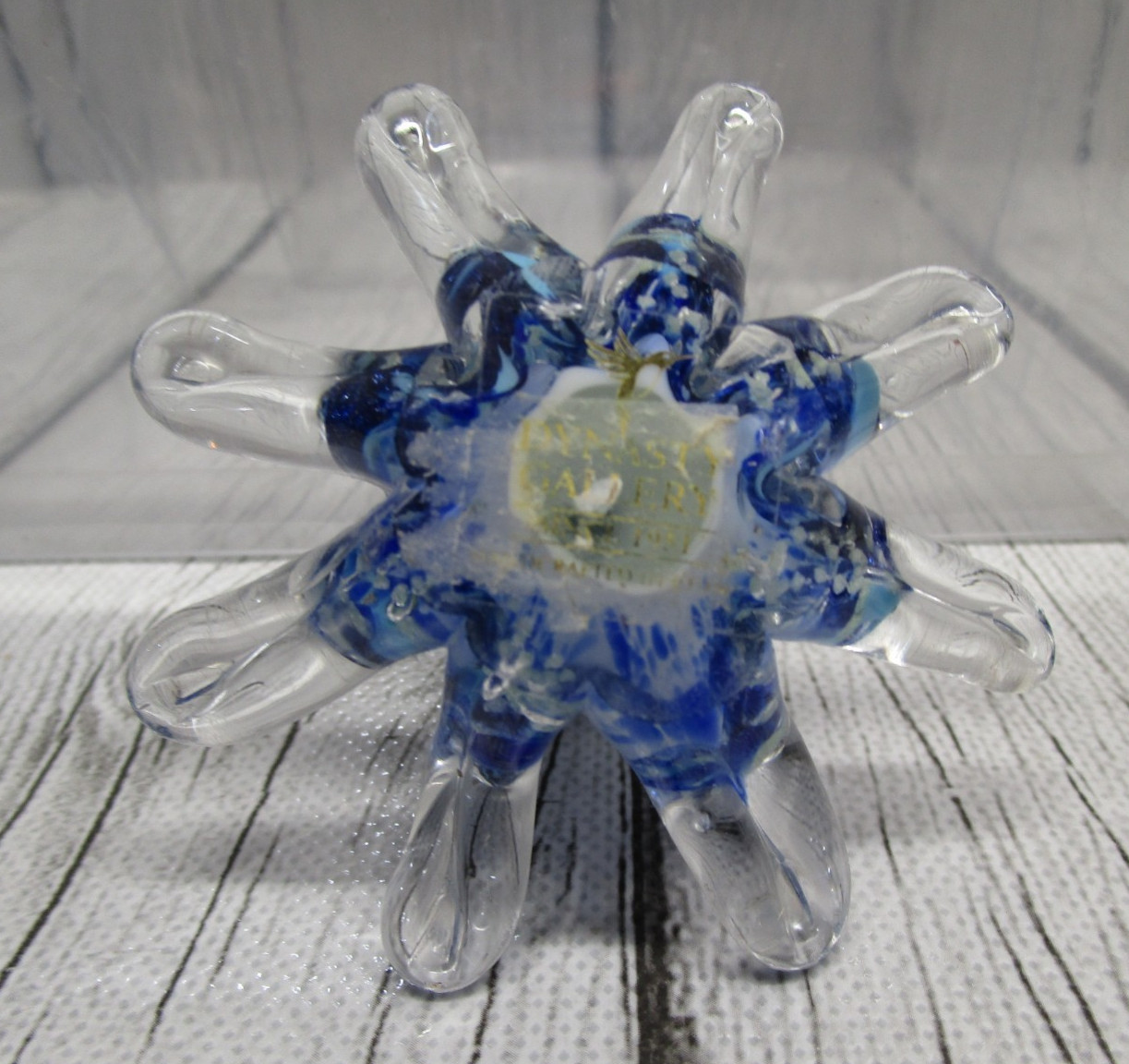 Dynasty Gallery Blue Art Glass Octopus Glow In The Dark 2″ x 3″
