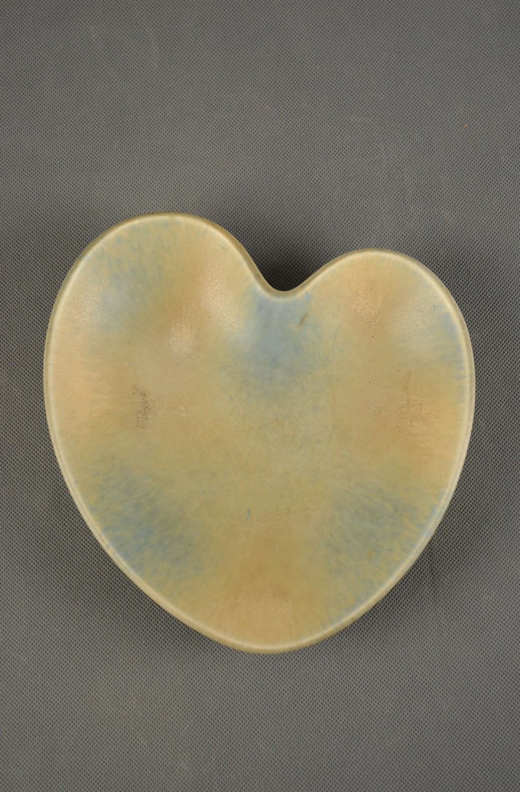 Gunnar NYLUND AXA Ceramic Heart Bowl Rörstrand Sweden Danish Modern 50s 60s Era