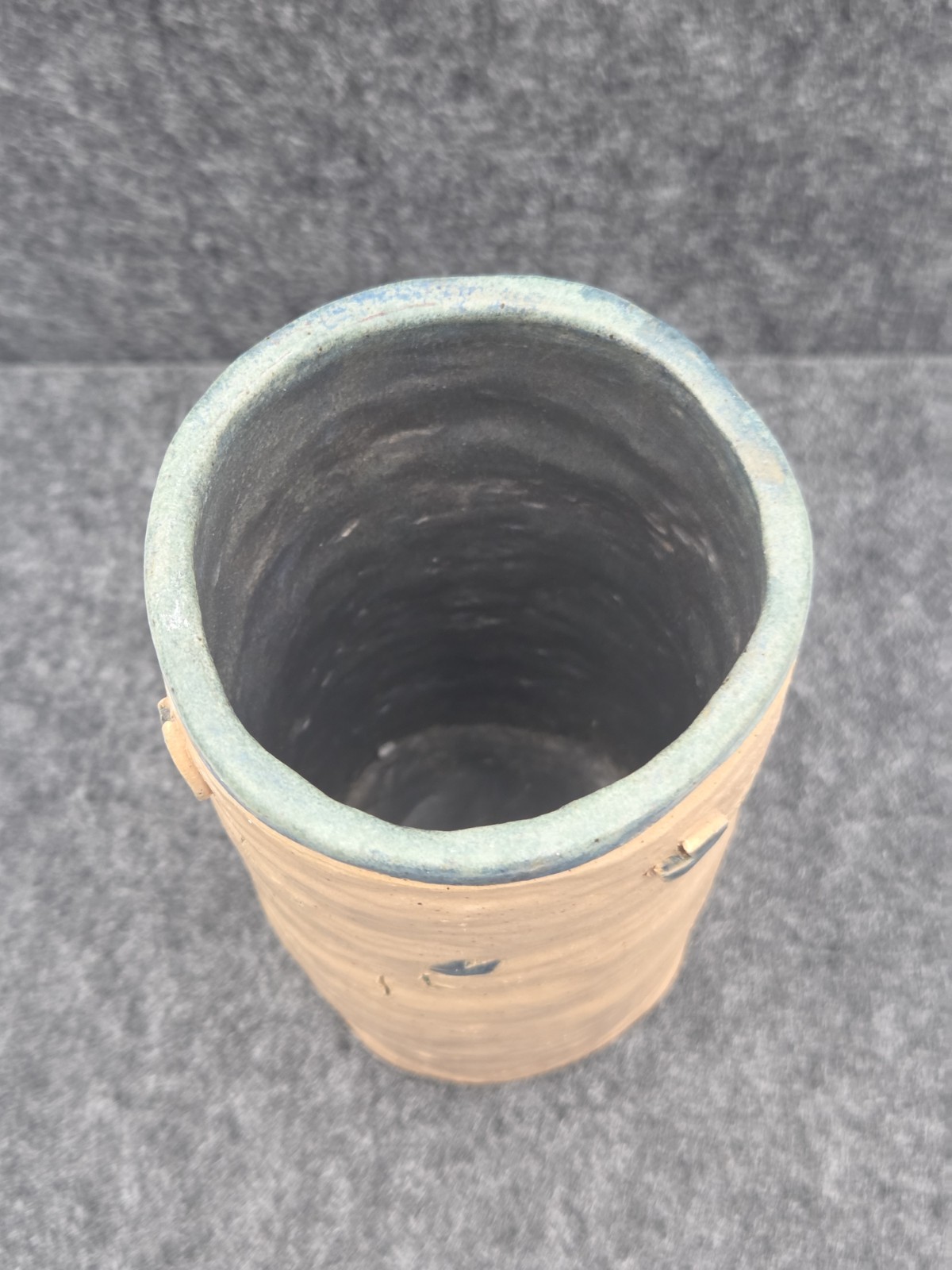Vintage Hand Thrown Studio Pottery Stoneware Tumbler / Vase Blue Flowers Signed
