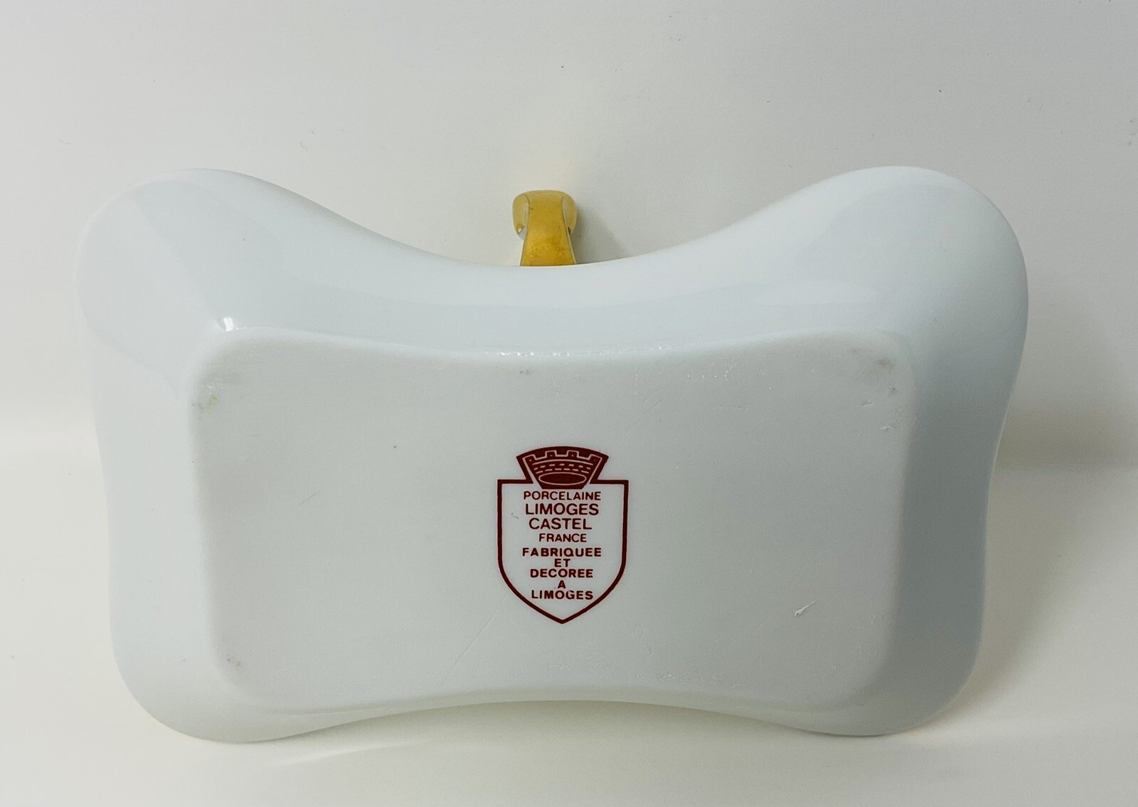 Limoges Castel France Porcelain Trinket Dish Handle Courting Couple Gold Rim Veg