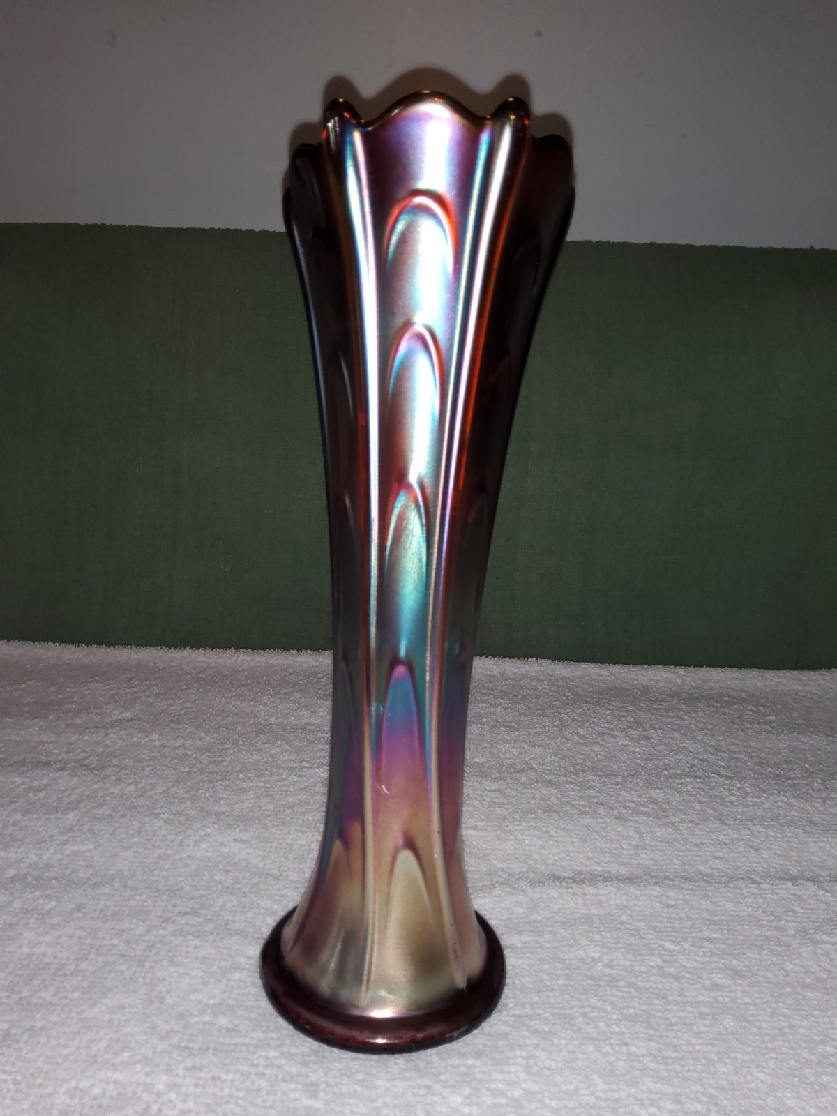 Vintage Dugan Amethyst Pulled Loop Carnival Glass Vase
