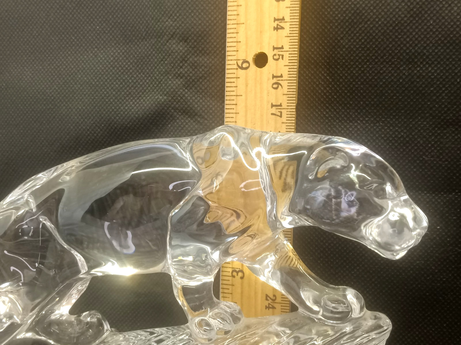 Crystal Jaguar #899 “Wonders of the Wild” 5.25″T x 6.5″L, 24% Lead Crystal (A)