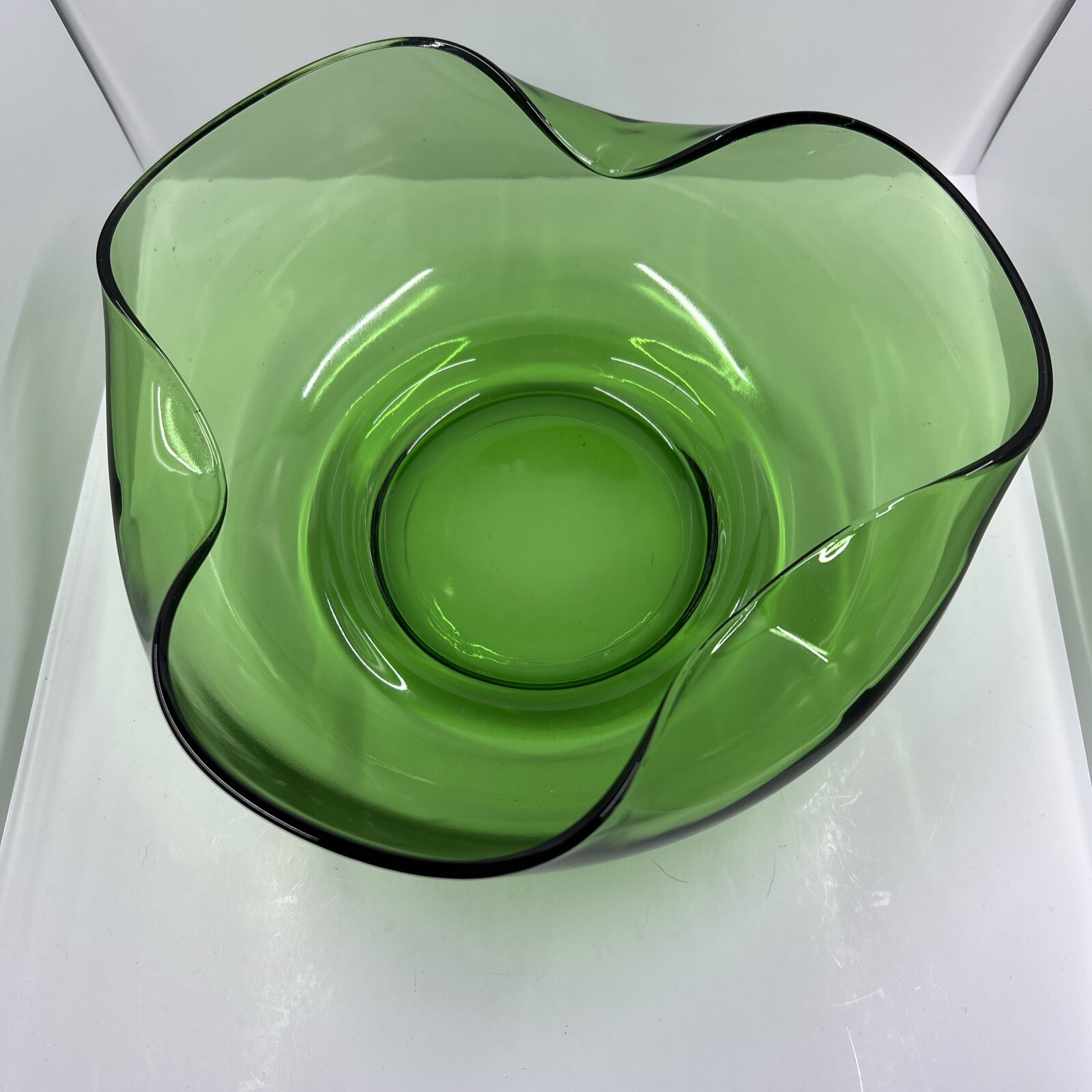 retro Mid Century Green Glass 9″ 5 Bowl with Fluted sides Chip dip party server
