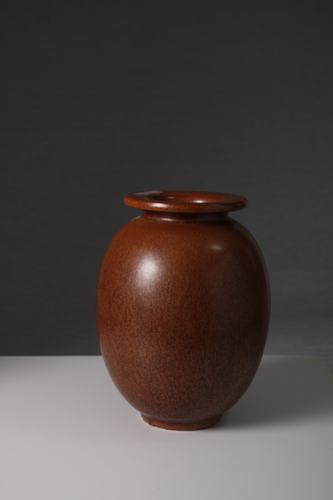 GUNNAR NYLUND – Brown studio vase – Rörstrand – Rorstrand – Sweden – 1950s