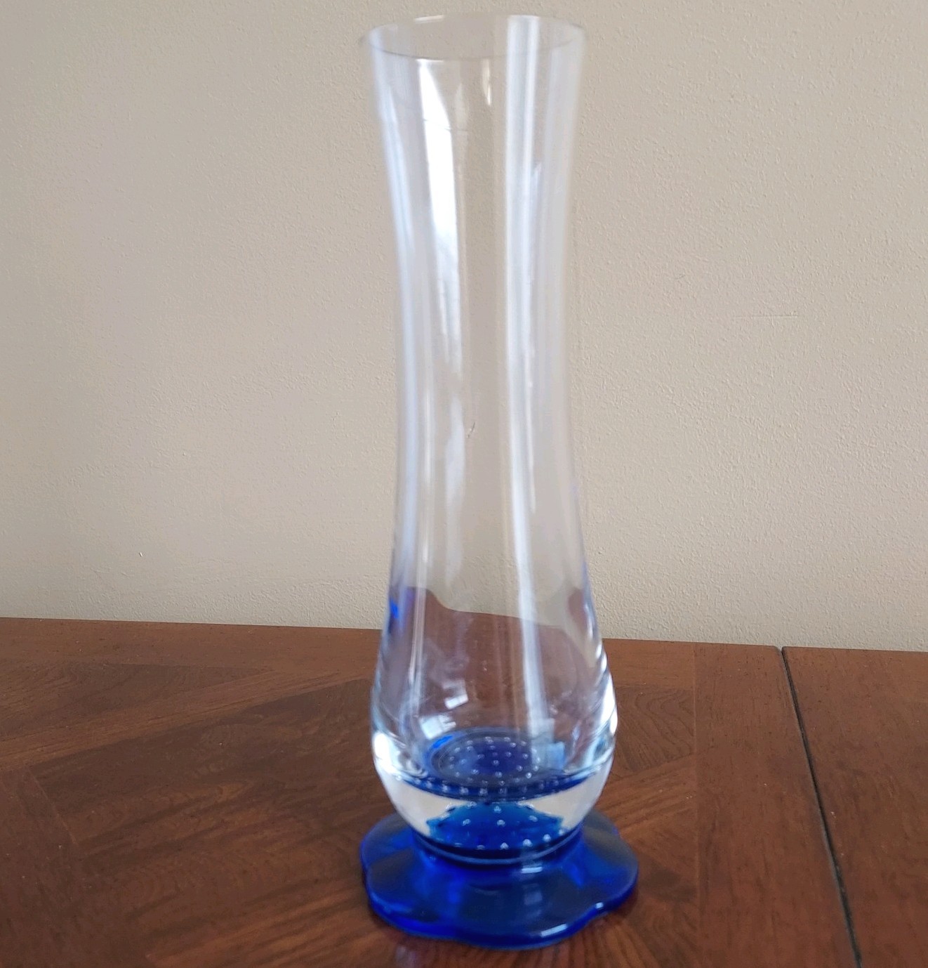 Murano glass 8″ Clear and Blue Flower Footed Vase with Trapped Symmetric Bubbles