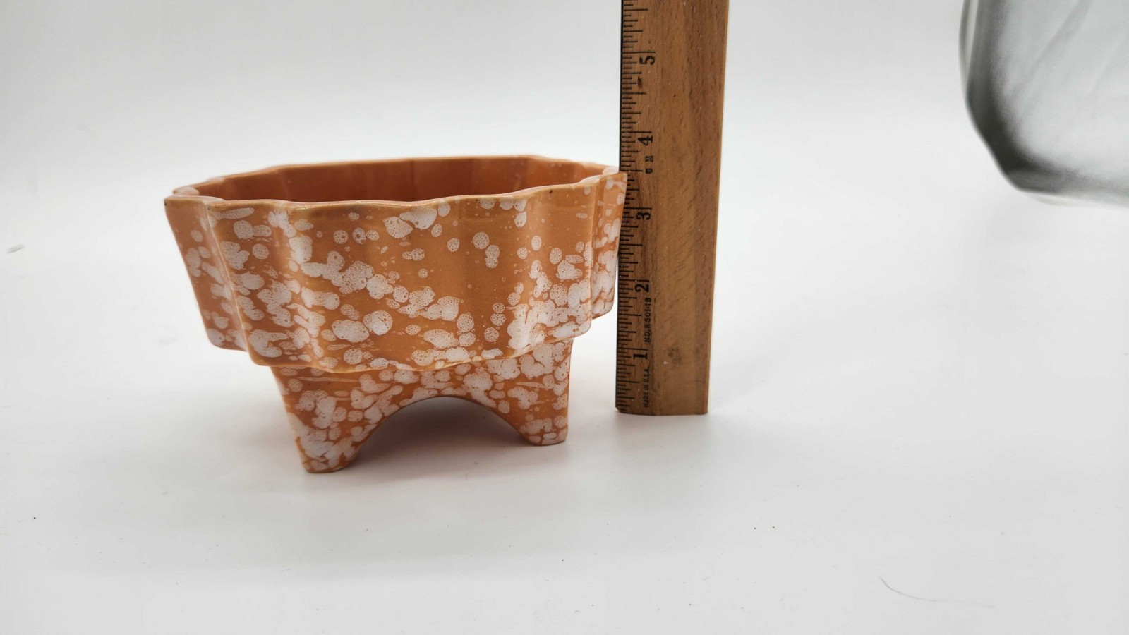 Vintage American Bisque Sequoia Ware 4003 Peach Spatter Footed Planter