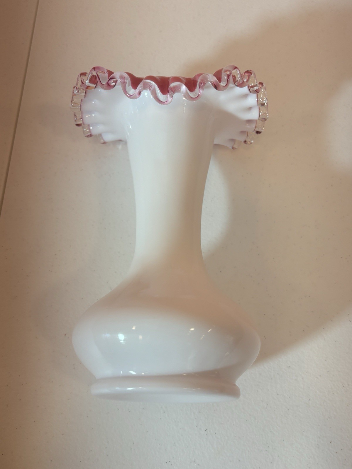 Vintage Fenton Peach Crest Jack in the Pulpit Pink and White Glass Vase 9″ MCM