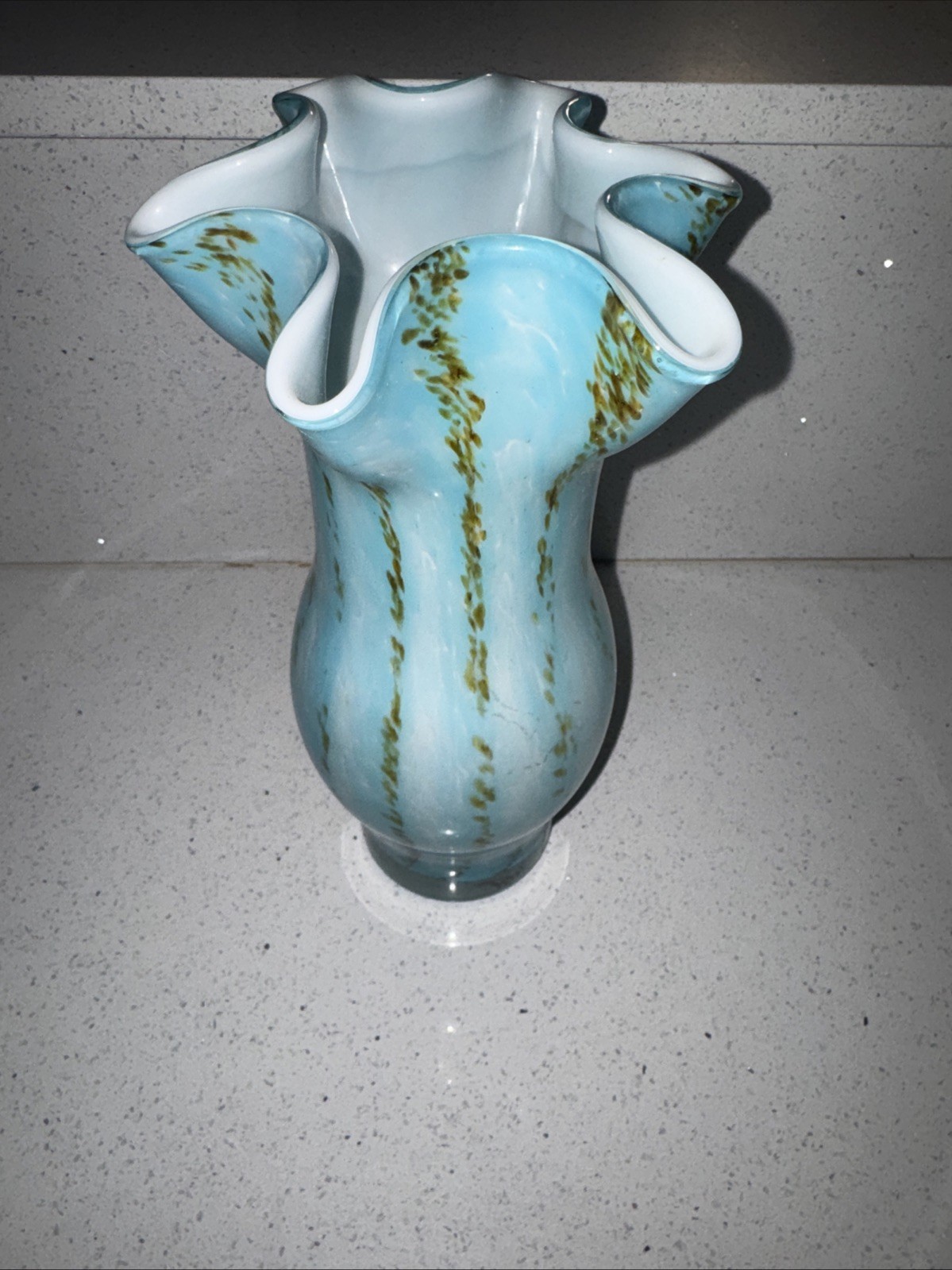 HQT Hand Made Home Design Blue White Swirl Art Glass Flared Ruffle Vase 11”