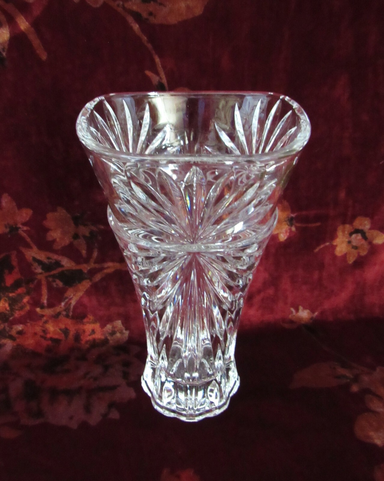 RCR, Royal Crystal Rock, 24% Lead Crystal Starburst Vase – Made in Italy – EUC