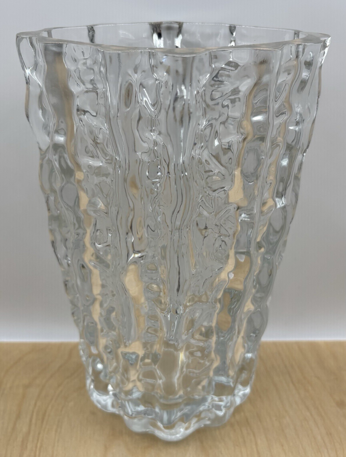 Mikasa Frost Fire Crystal Vase 9.5″ Tall Clear Glass 6” Wide
