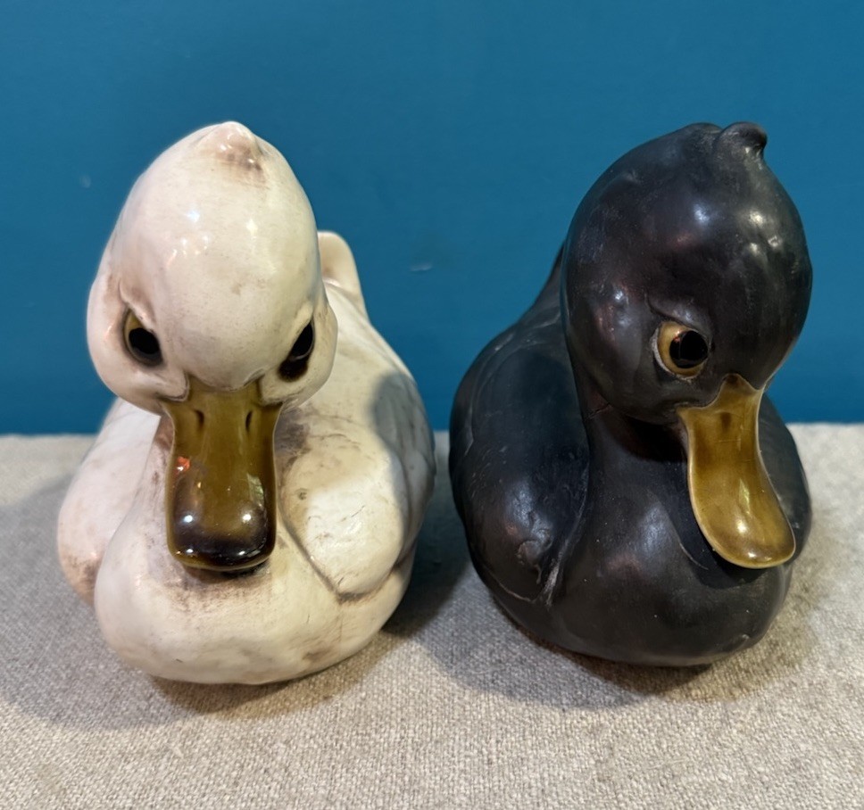 2 1960s Ducks Signed Anthony Freeman /McFarlin Figurines 126 FLAW