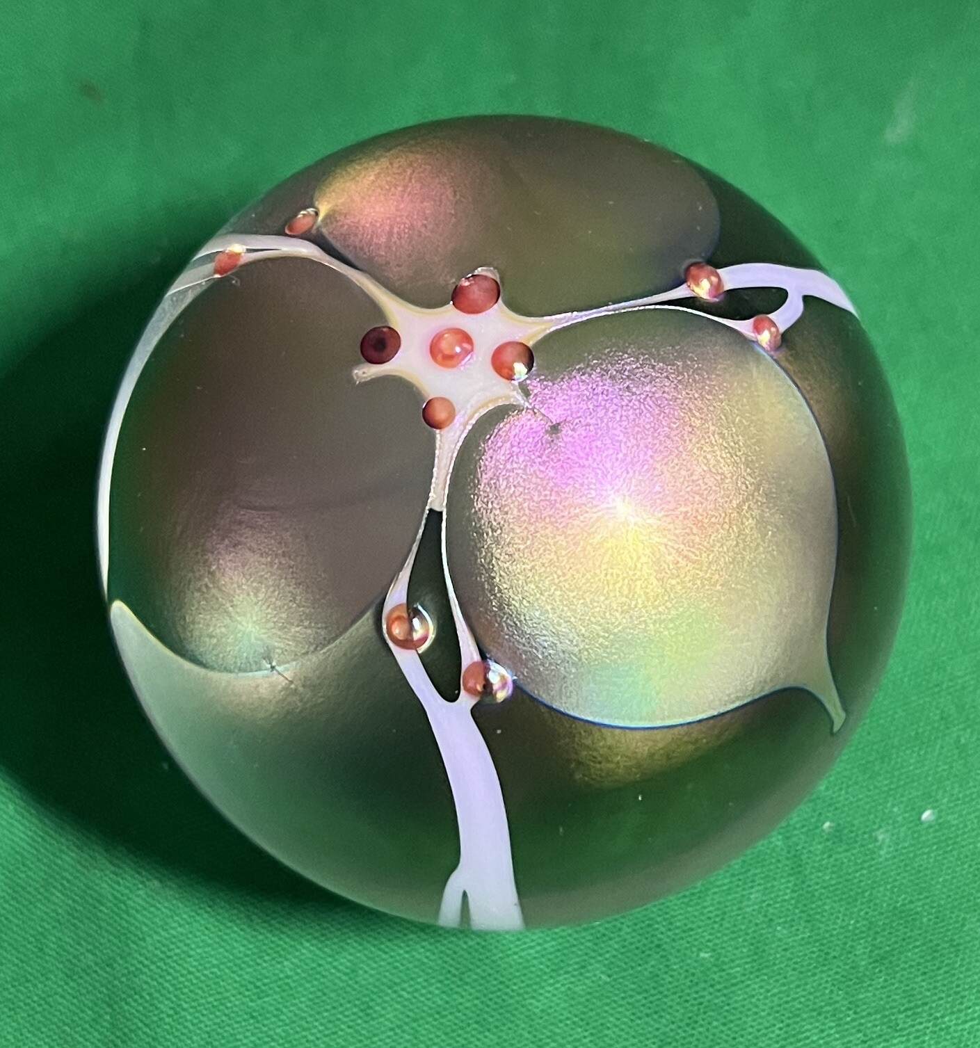 Abelman Iridescent Clear & Gold Flower Paperweight 1998