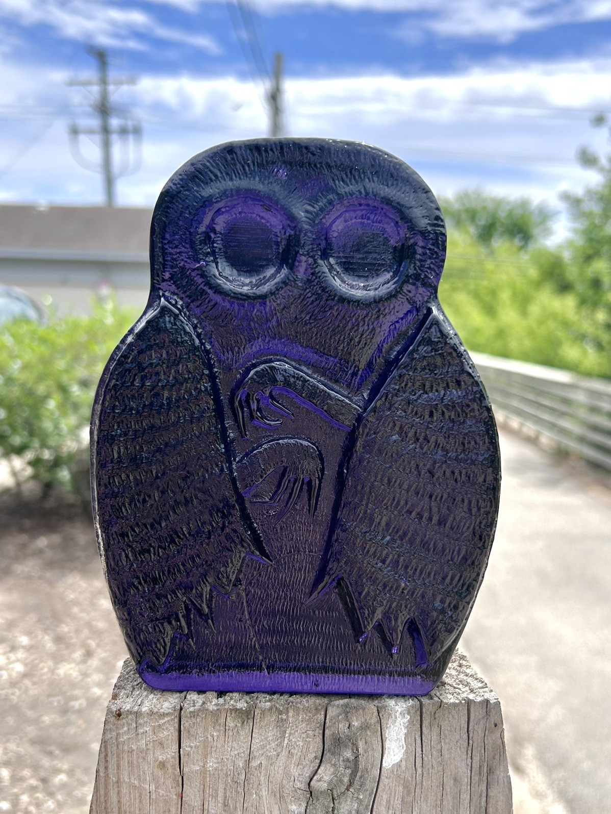 Blenko 2423 – Mothman Bookend in Heliotrope