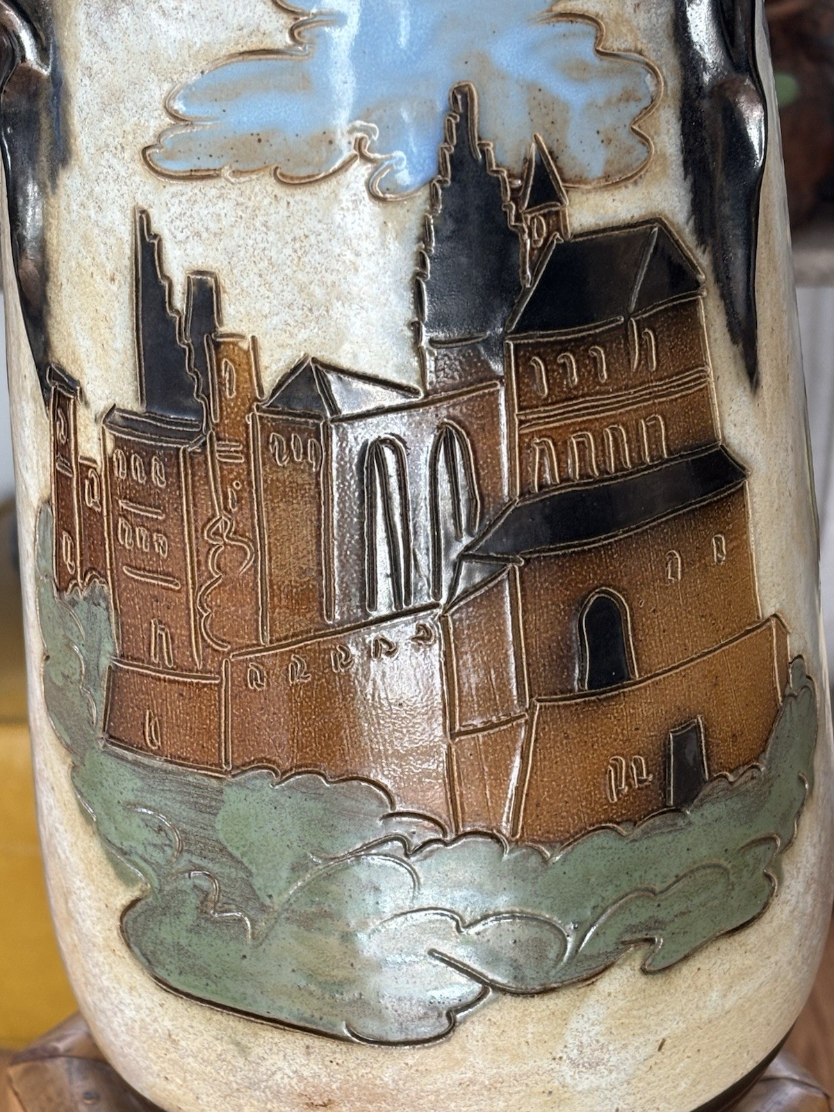 Roger Guerin Luxembourg Castle Lion Crest Salt Glaze Stoneware Art Deco Vase EUC