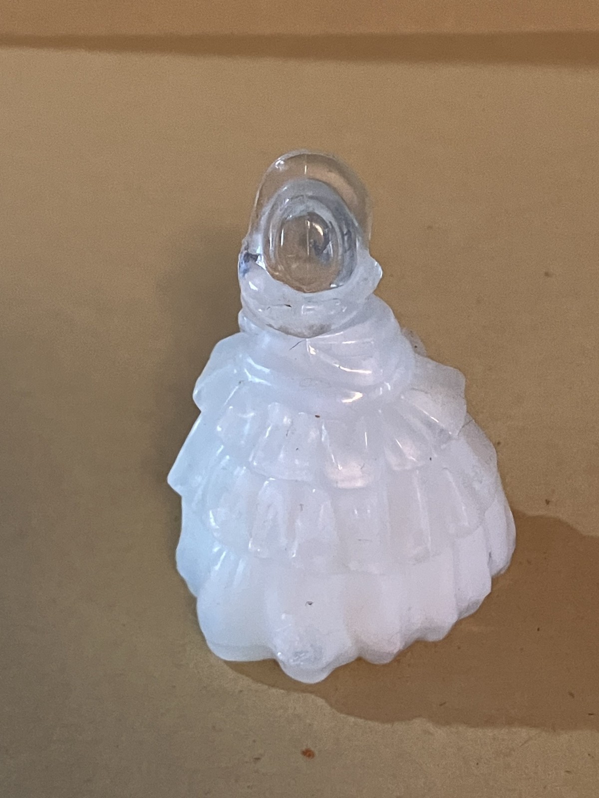 Boyd Glass Nancy Lady Figurine 2″ Marshmallow color