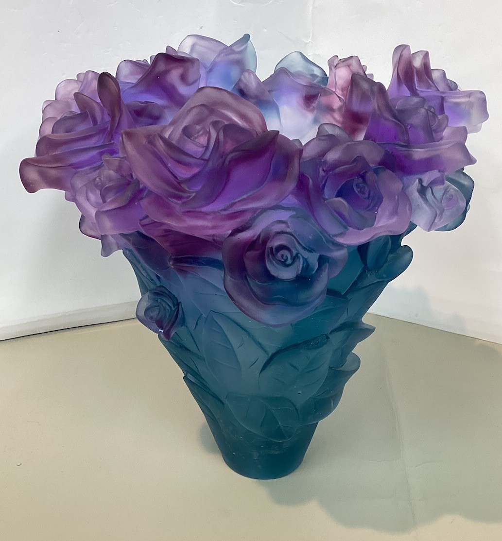 Nancy Daum Style Blue Multi Crystal Rose Vase H8.5”W8” Heavy Art Glass Limited E