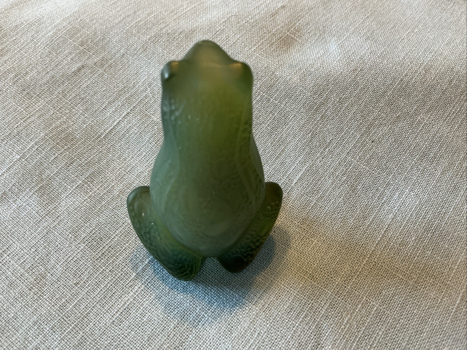 Lalique France Small Sitting Frog Figurine