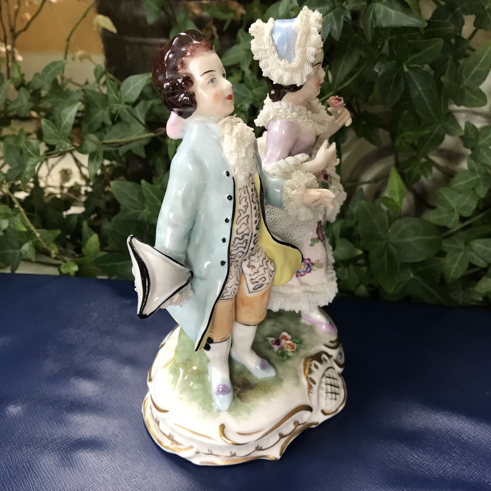 Antique Dresden Art Germany Lace Porcelain Man Woman Victorian Figurine 7″ H