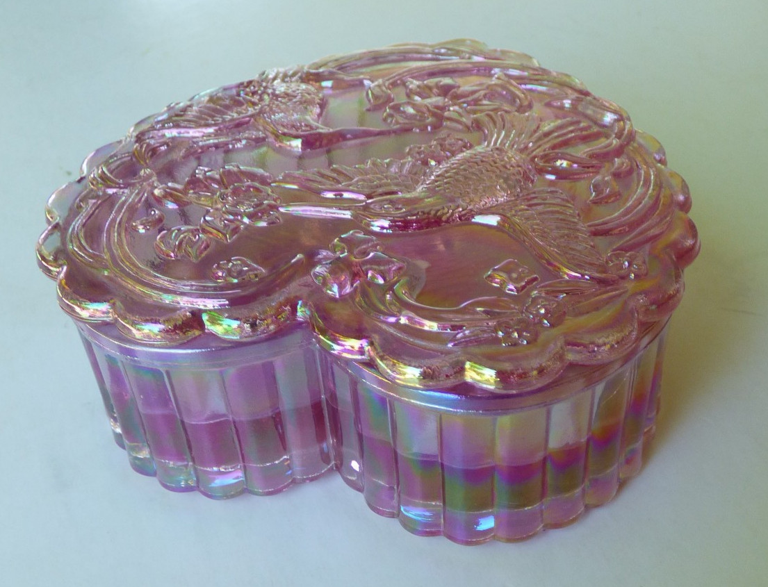 Fenton pink carnival glass Hummingbird covered heart shaped box