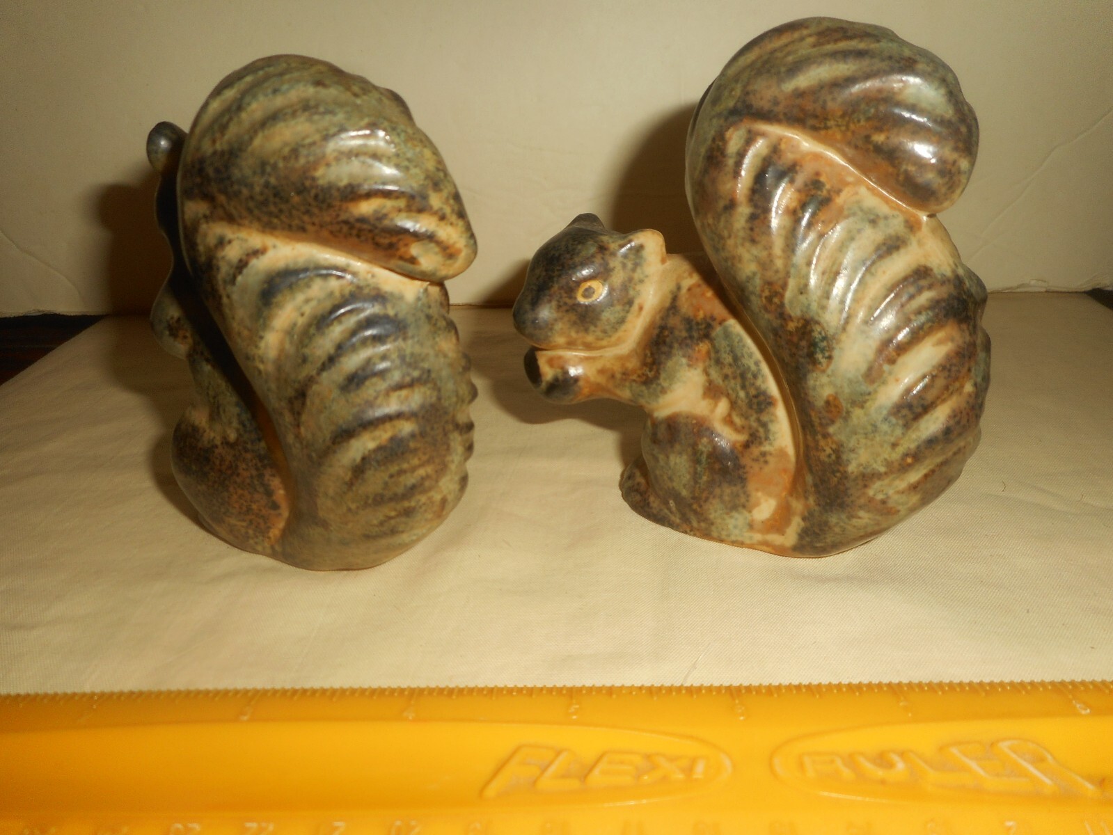 Vintage Pottery SQUIRREL Figurines 2 MISTLETOE Christmas Shop Wickford RI Labels