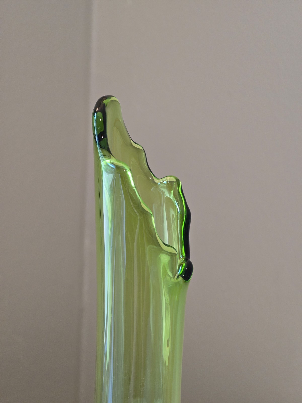 Vintage L.E. Smith Hobnail Swung Vase Olive Green 3 Foot Mid Century MCM Glass
