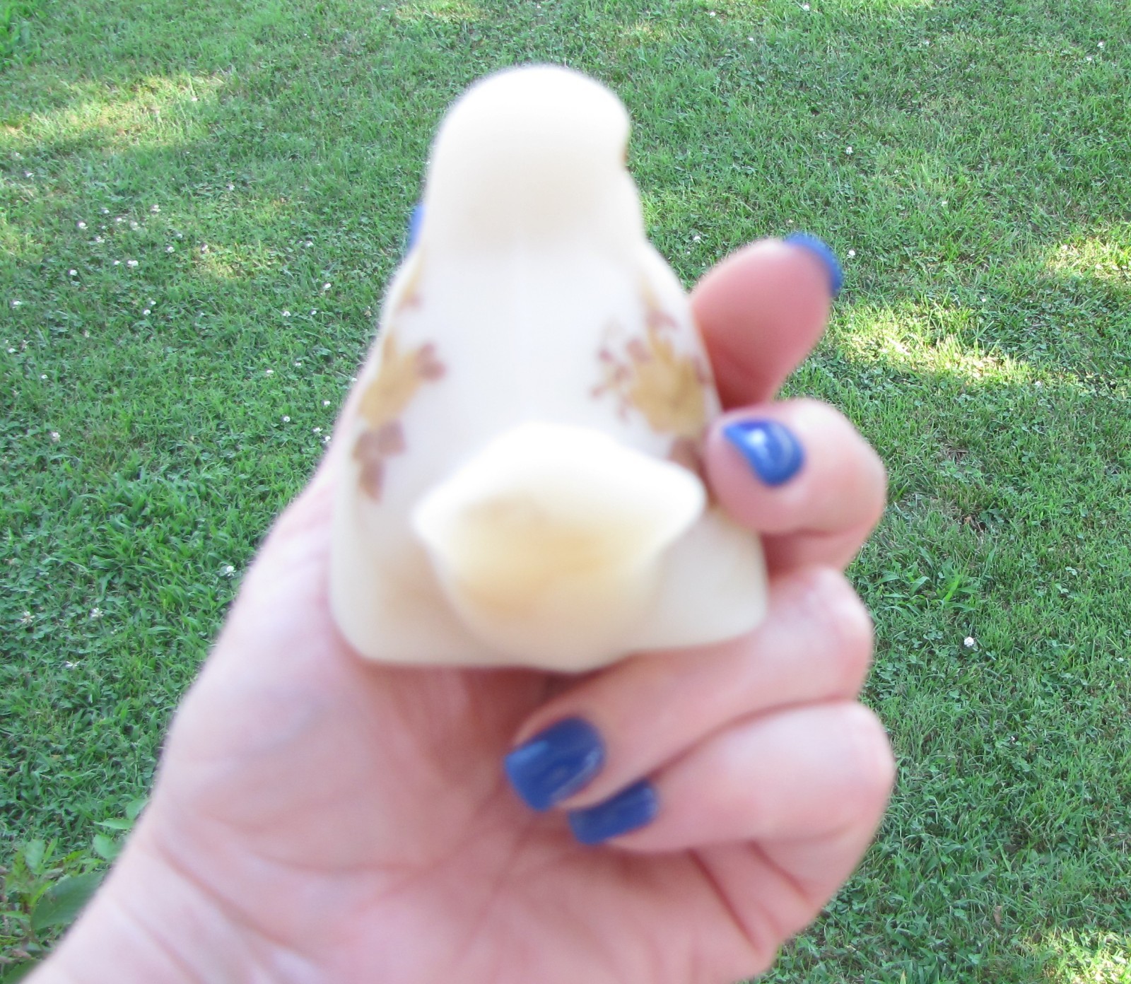 VINTAGE FENTON BIRD CUSTARD BROWN HAND PAINTED SIGNED