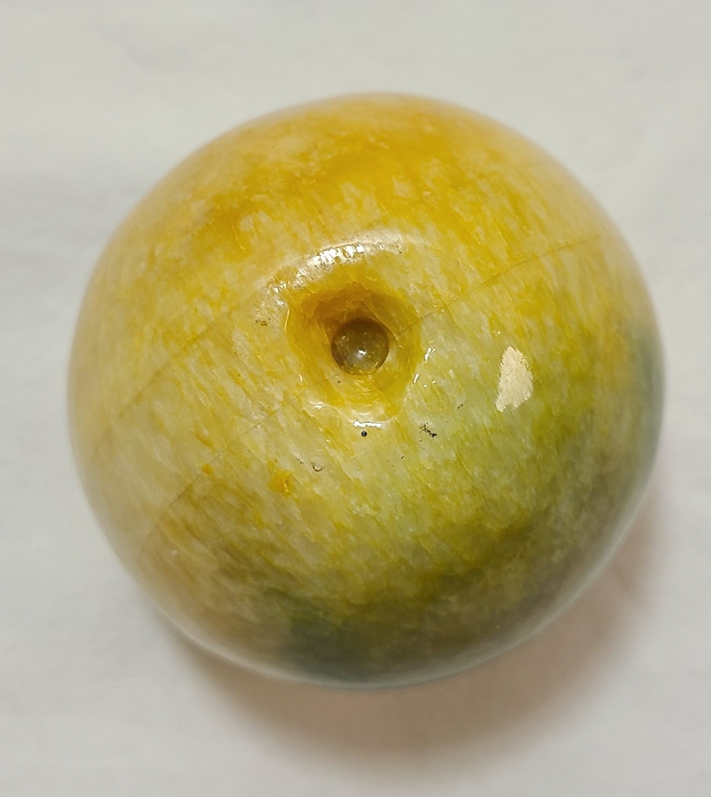 Vintage Carved Stone Apple Fruit Paperweight Polished Green Yellow 2 3/4″