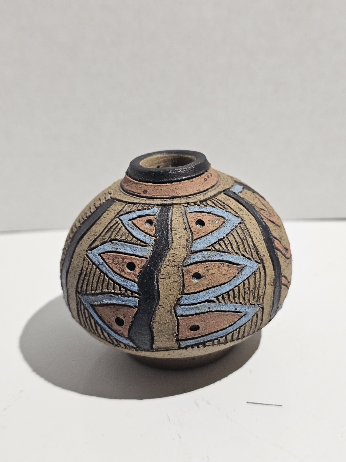 Mary Tuttle pottery