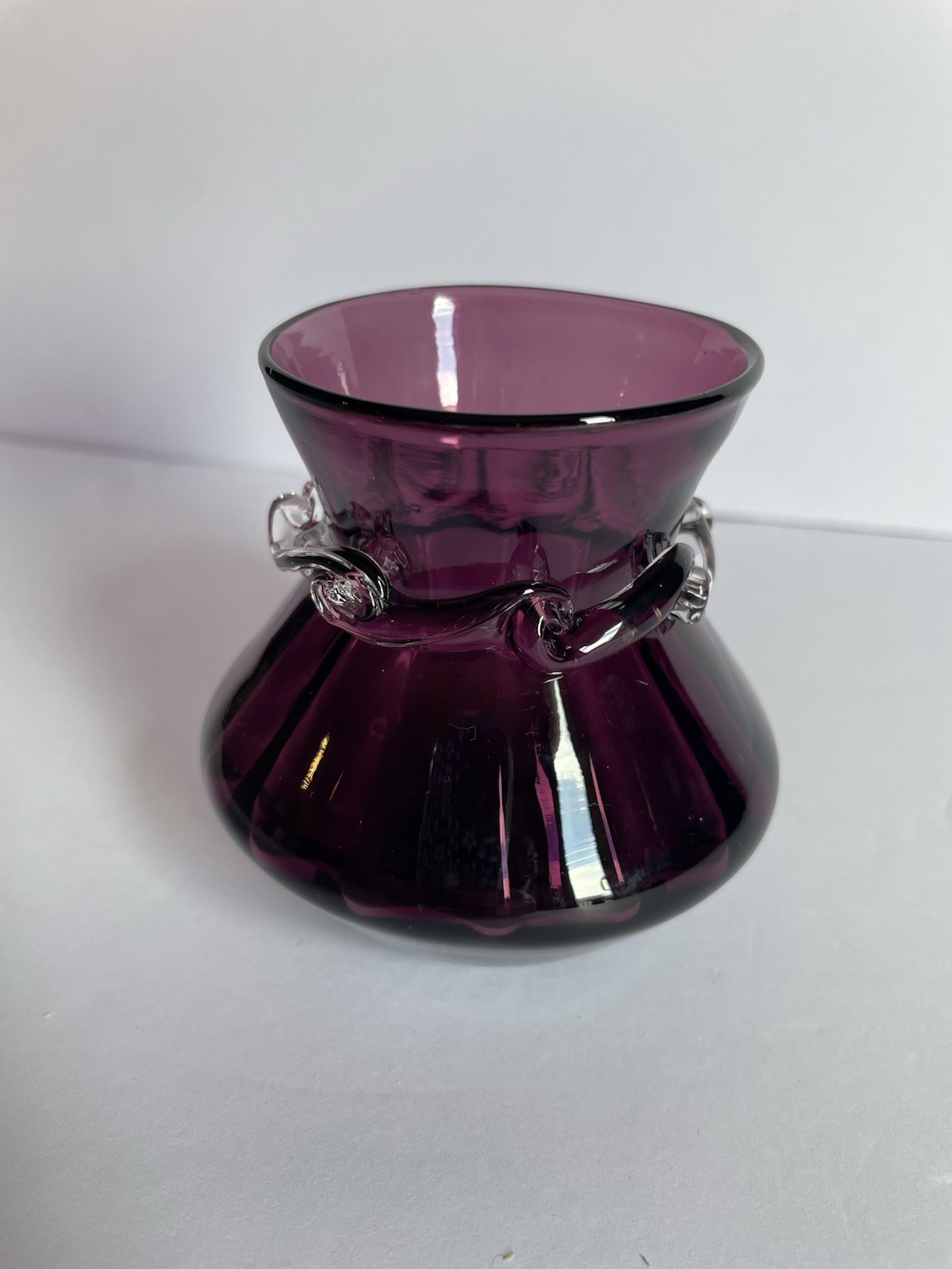 Beautiful Purple Hand Blown Squat (Pilgrim ?) vase 3 inches tall
