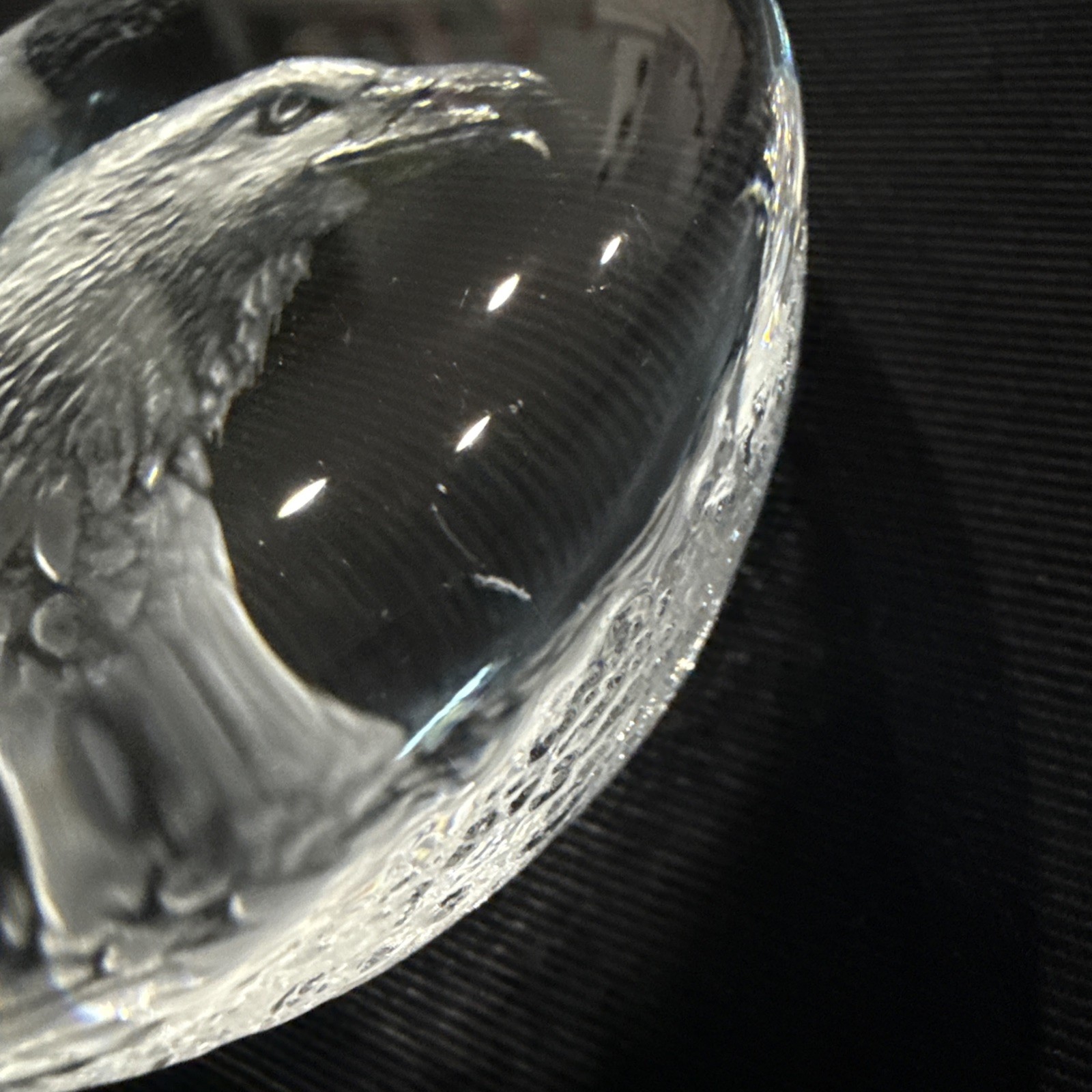 Mats Jonasson crystal art glass eaglehead paperweight #9201 signed