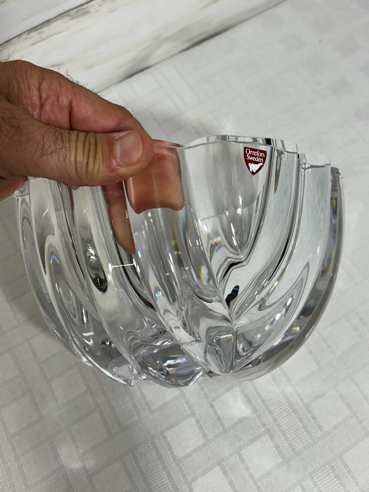 EXQUISITE ORREFORS CRYSTAL CENTERPIECE BOWL SIGNED & NUMBERED BY LARS HELLSTEN