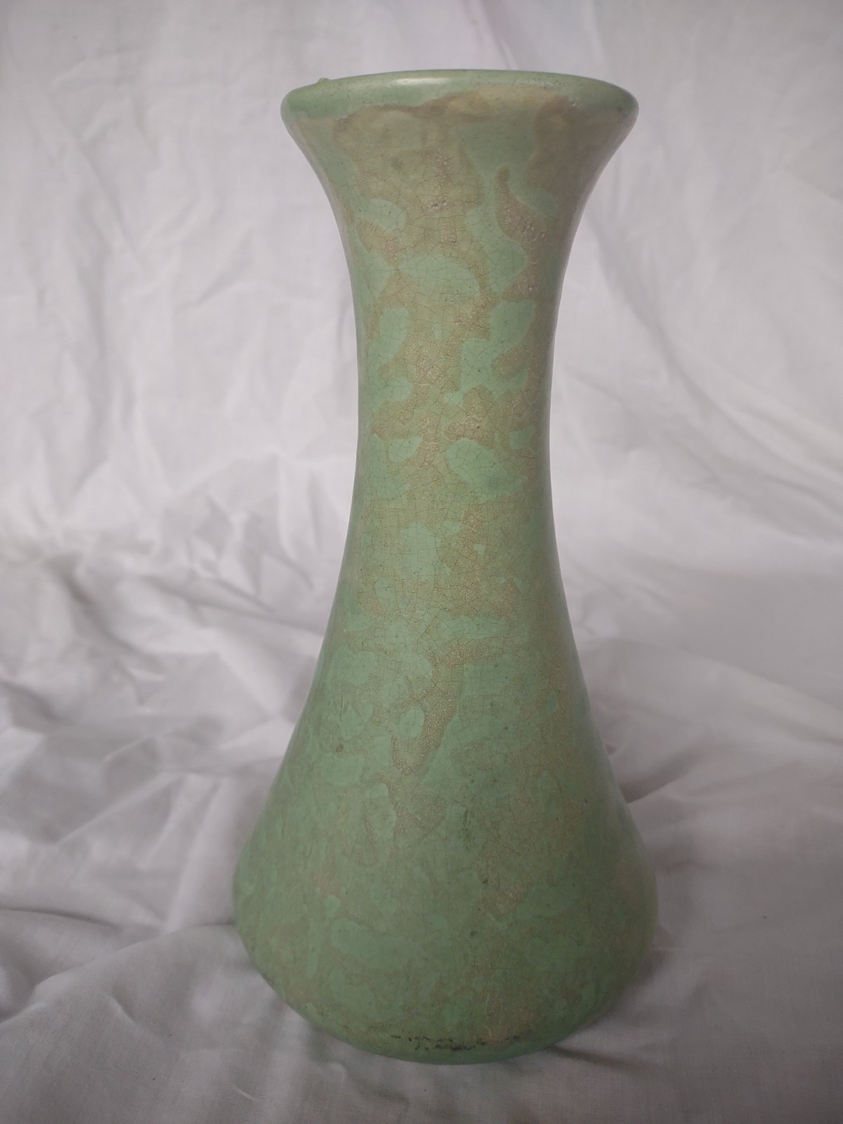 Brush McCoy Vase Vellum Mottled