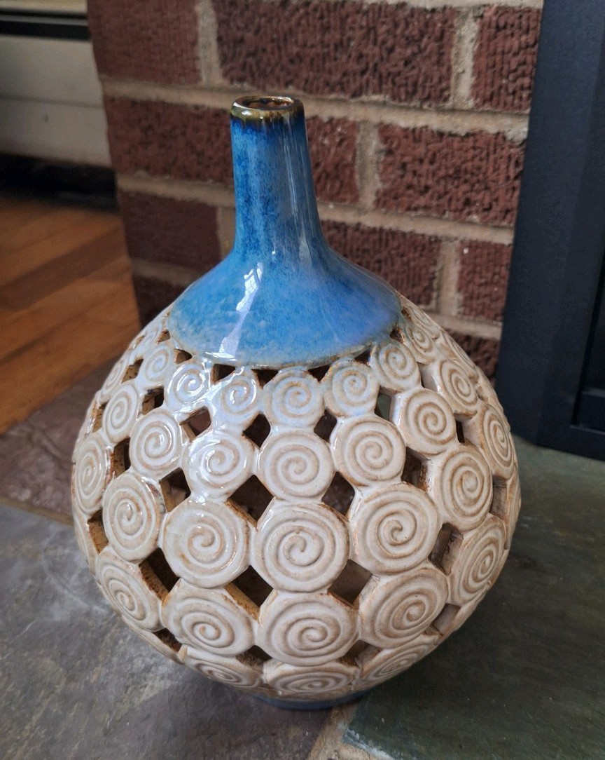 Ceramic Brown Blue Cream Swirl Pattern Center Piece Vase