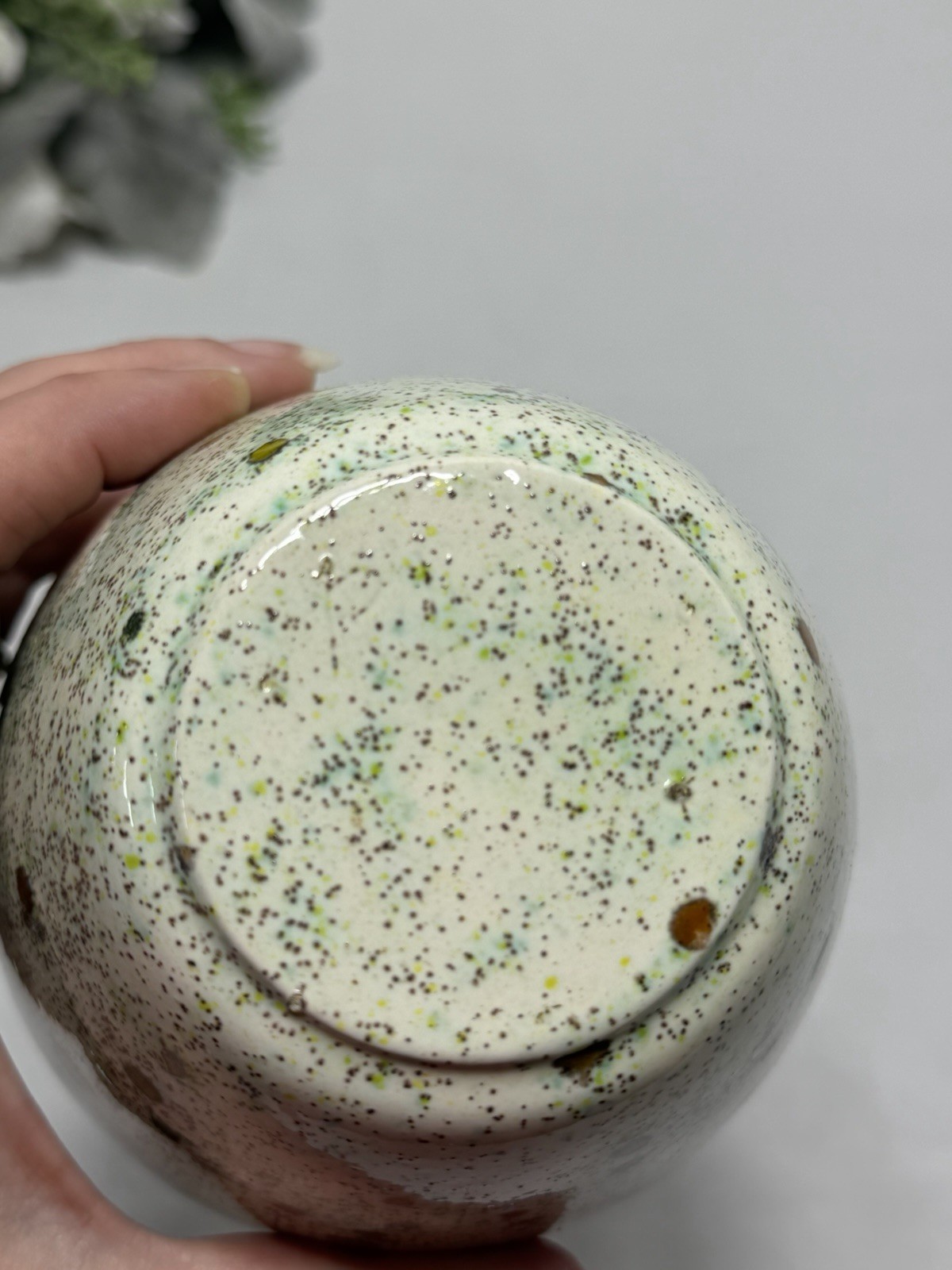 Vintage White Speckled Glaze Vase 6” T X 4” W With Green Yellow & Brown Specks