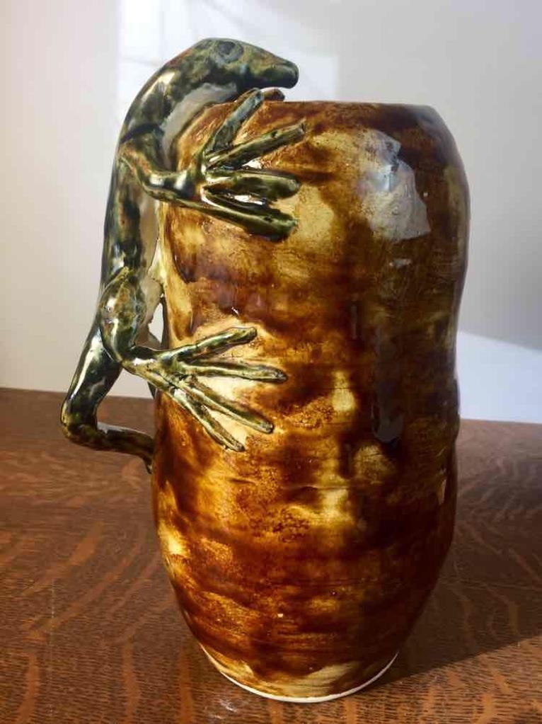 Vintage Salamander Lizard Majolica Ceramic Art Pottery Vase Marked R.C.T. ’09
