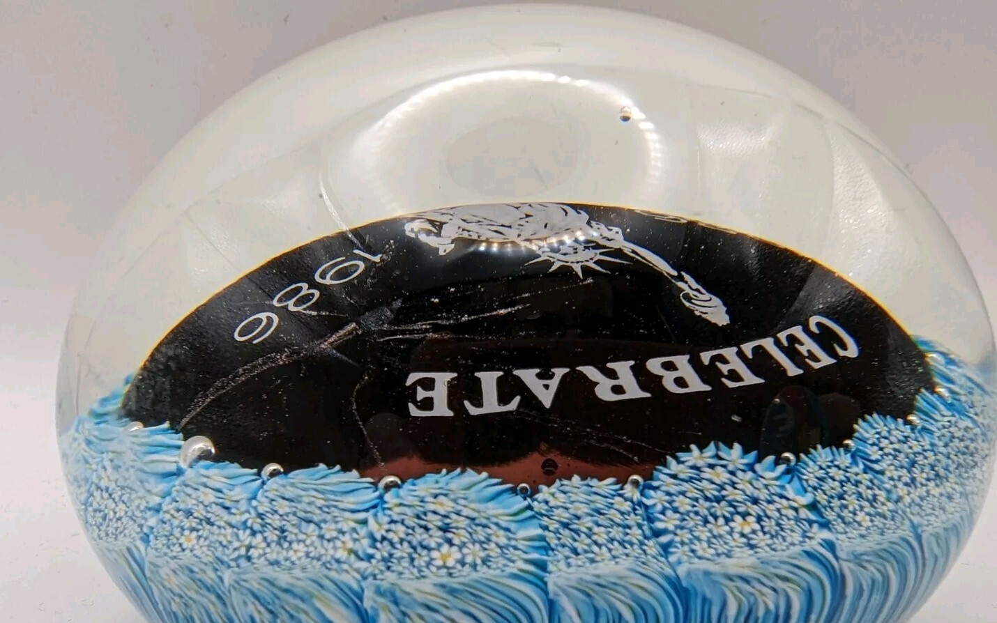 Vtg Murano Millefiori Statue Of Liberty Centennial 1986 Paperweight, Red Blue