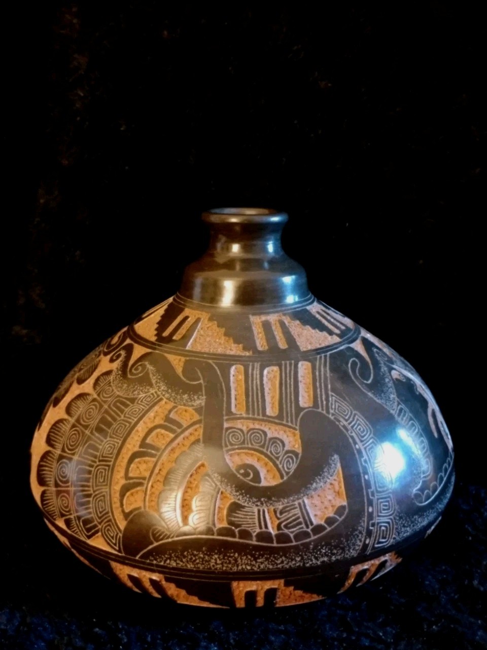 Signed Calero Nicaragua Geometric Design Earthtone Pottery Vase