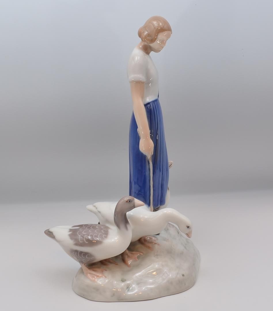 Royal Copenhagen B&G Girl and Goose Elegant Graceful Formal Luxury Denmark Japan