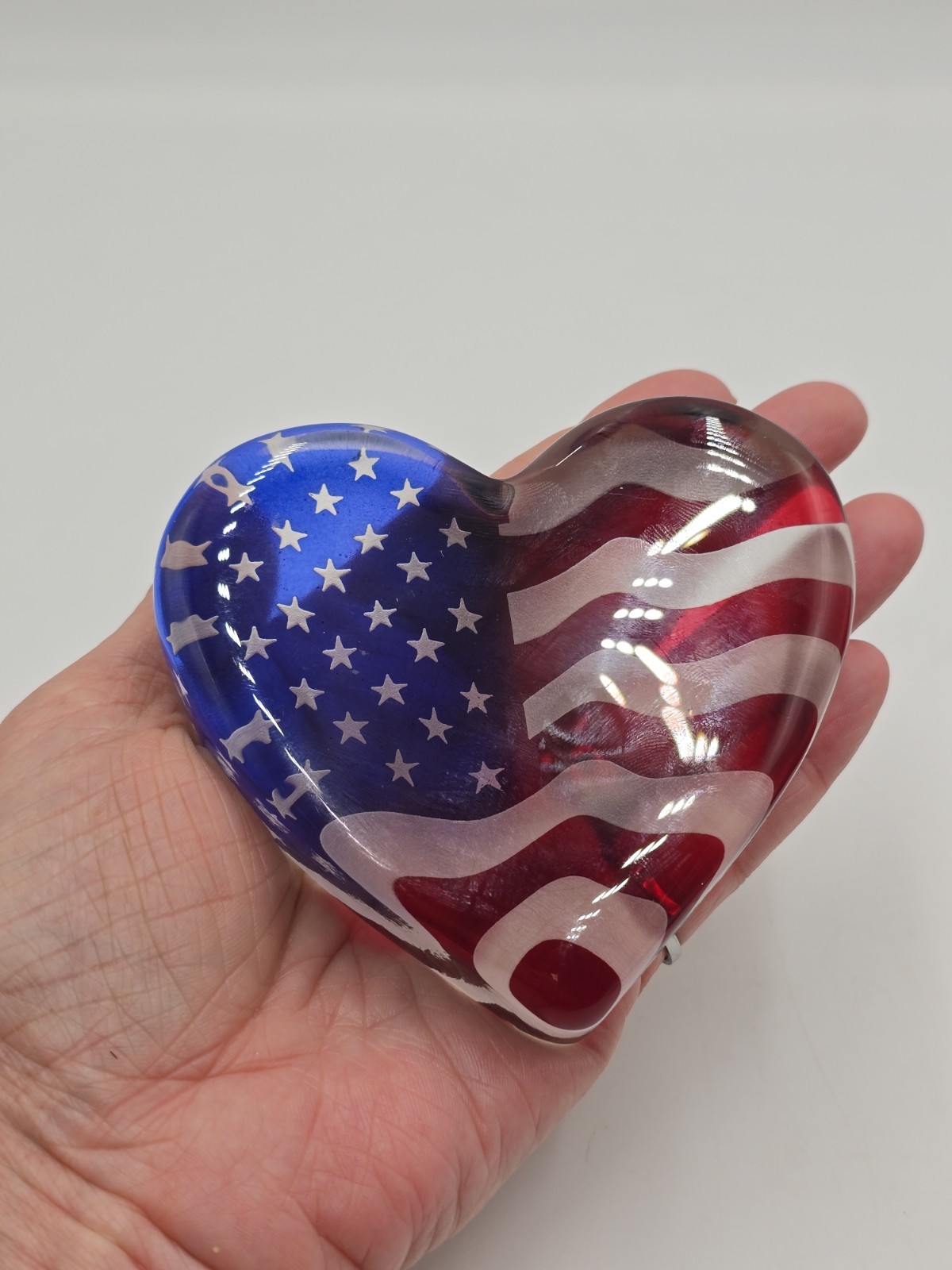 Fenton American Flag Heart Paperweight Patriotic USA Art Glass Signed 4″