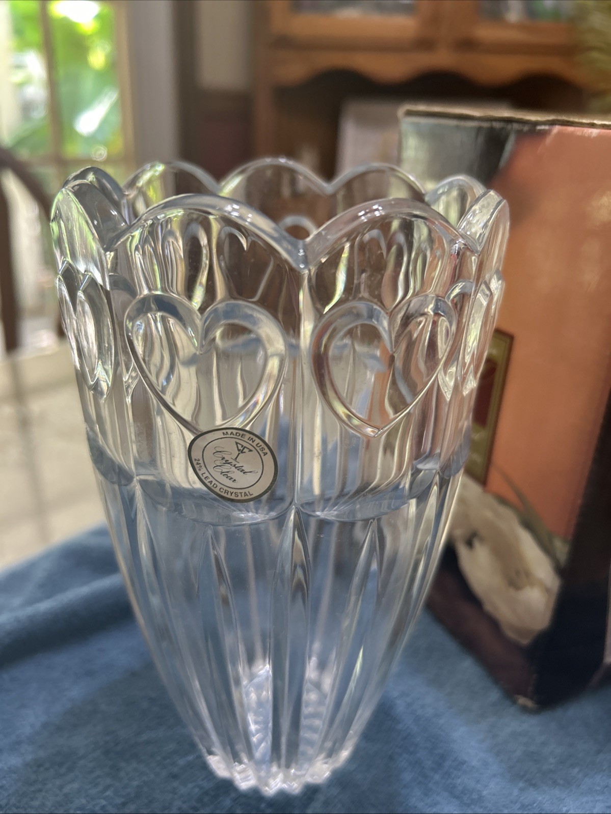 CRYSTAL VASE Embossed Hearts “SWEET HEART” 24% LEAD 7 1/2″ TALL Made In USA