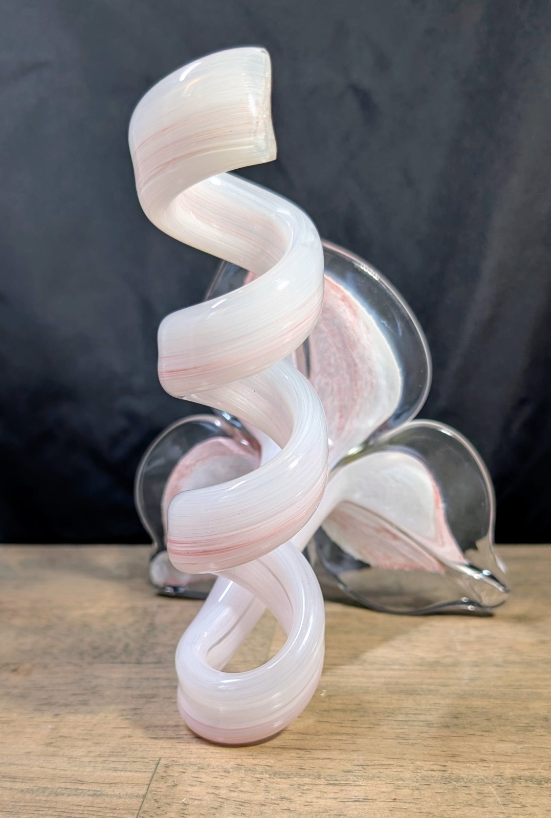 Hand Blown Glass Lily 3 Petal Flower Art Glass Spiral Stem Pink White Clear 6″