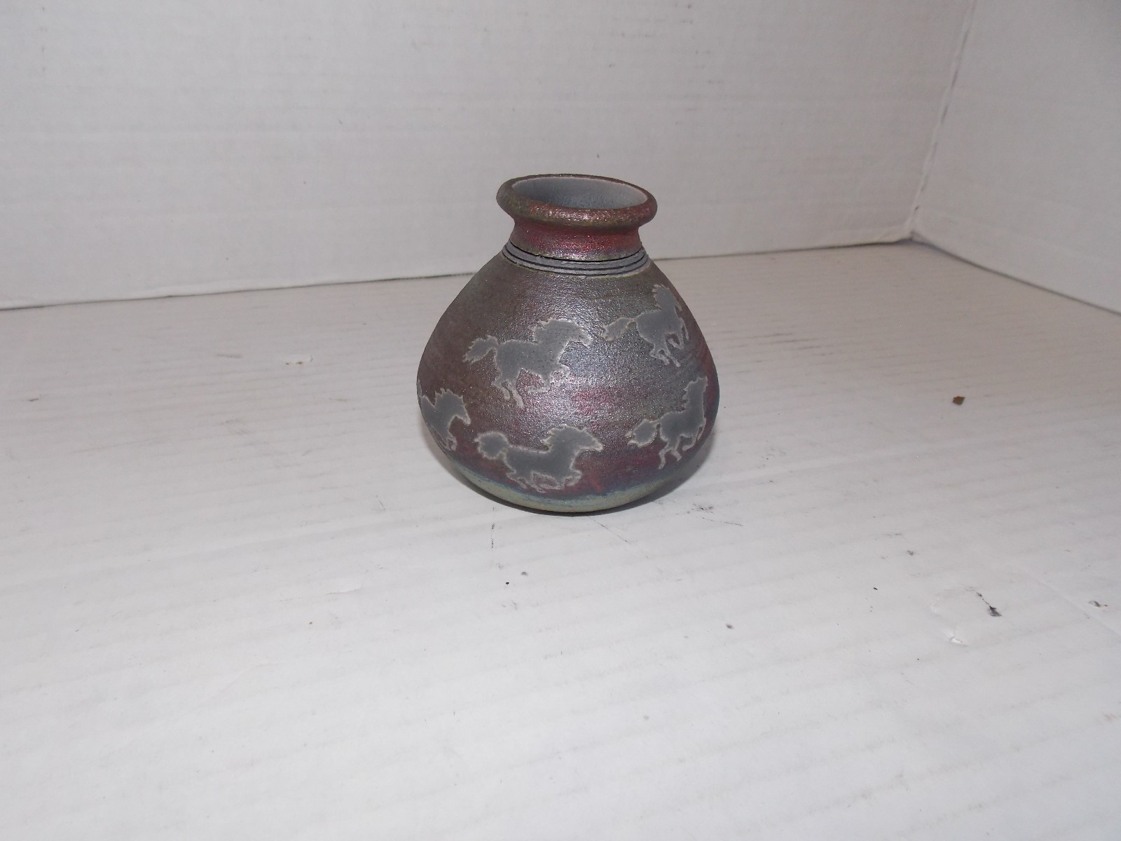 Jeremy Diller Raku Pottery Vessel 3″ 1/4 Signed Running Horses