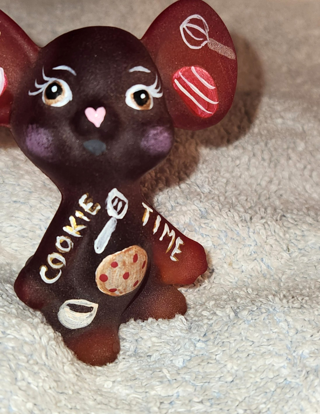 Fenton OOAK Cookie Time Mouse Figurine M. Caplinger 2025